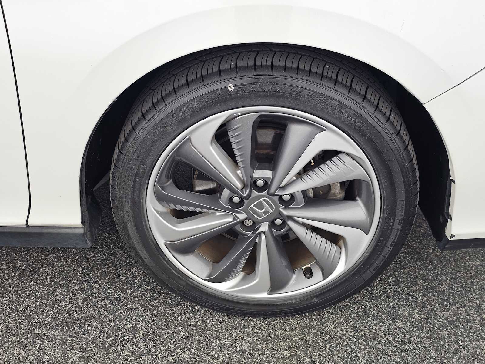 Used 2018 Honda Clarity Plug-In Hybrid image 9