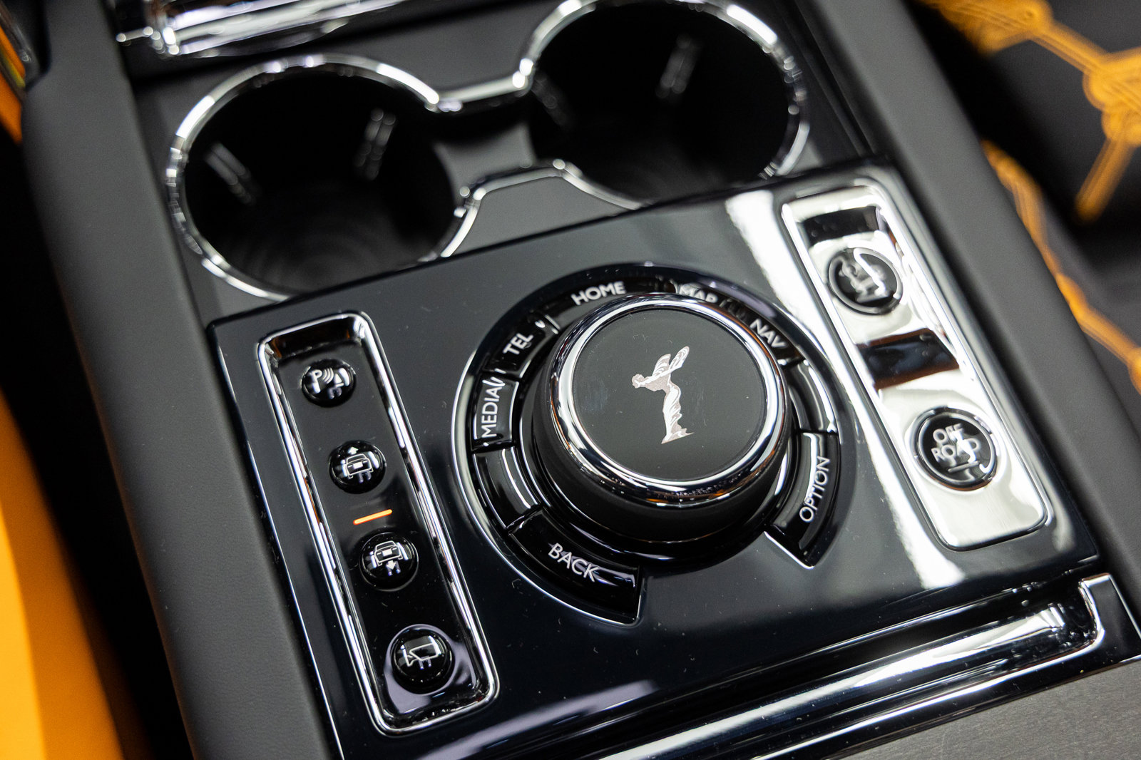 New 2026 Rolls-Royce Cullinan image 28