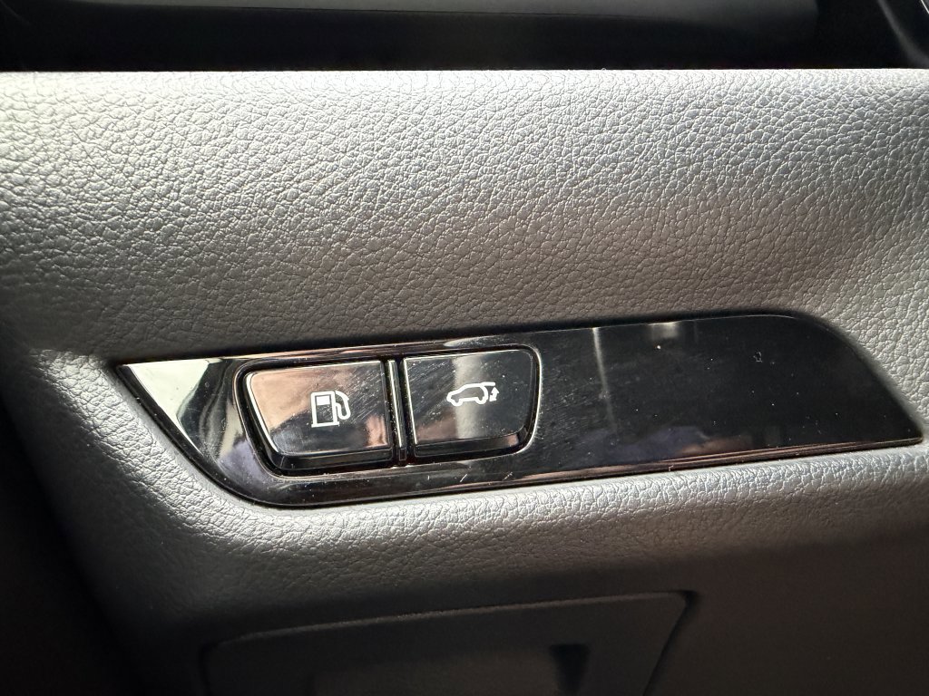 Used 2022 Lexus NX 250 FWD w/ Accessory Package 2 image 26