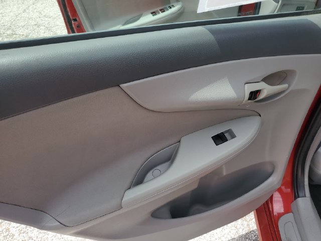 Used 2009 Toyota Corolla LE w/ All Weather Guard Pkg FWD image 26