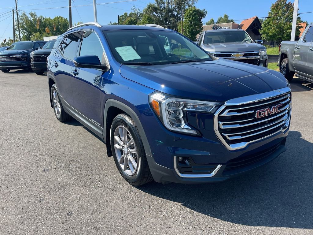 Used 2022 GMC Terrain SLT w/ Infotainment Package II image 7