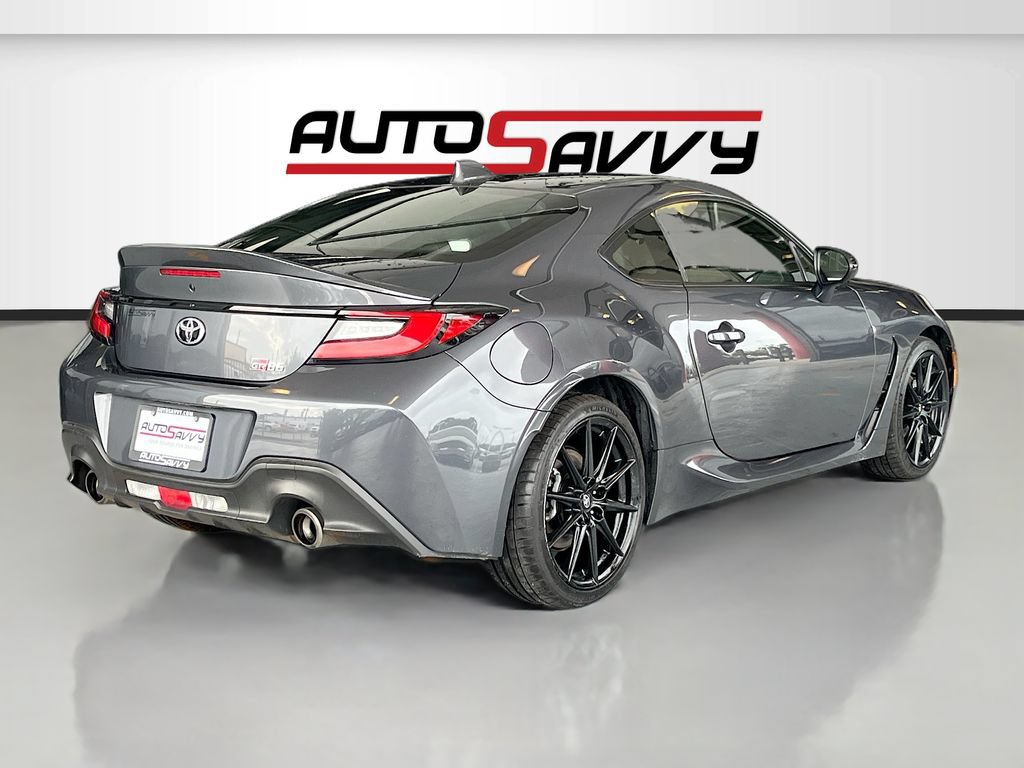 Used 2024 Toyota GR86 Premium RWD image 7