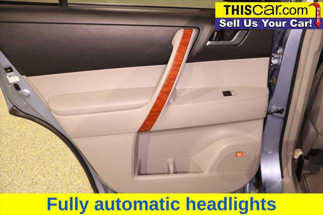 Used 2010 Toyota Highlander Limited image 23
