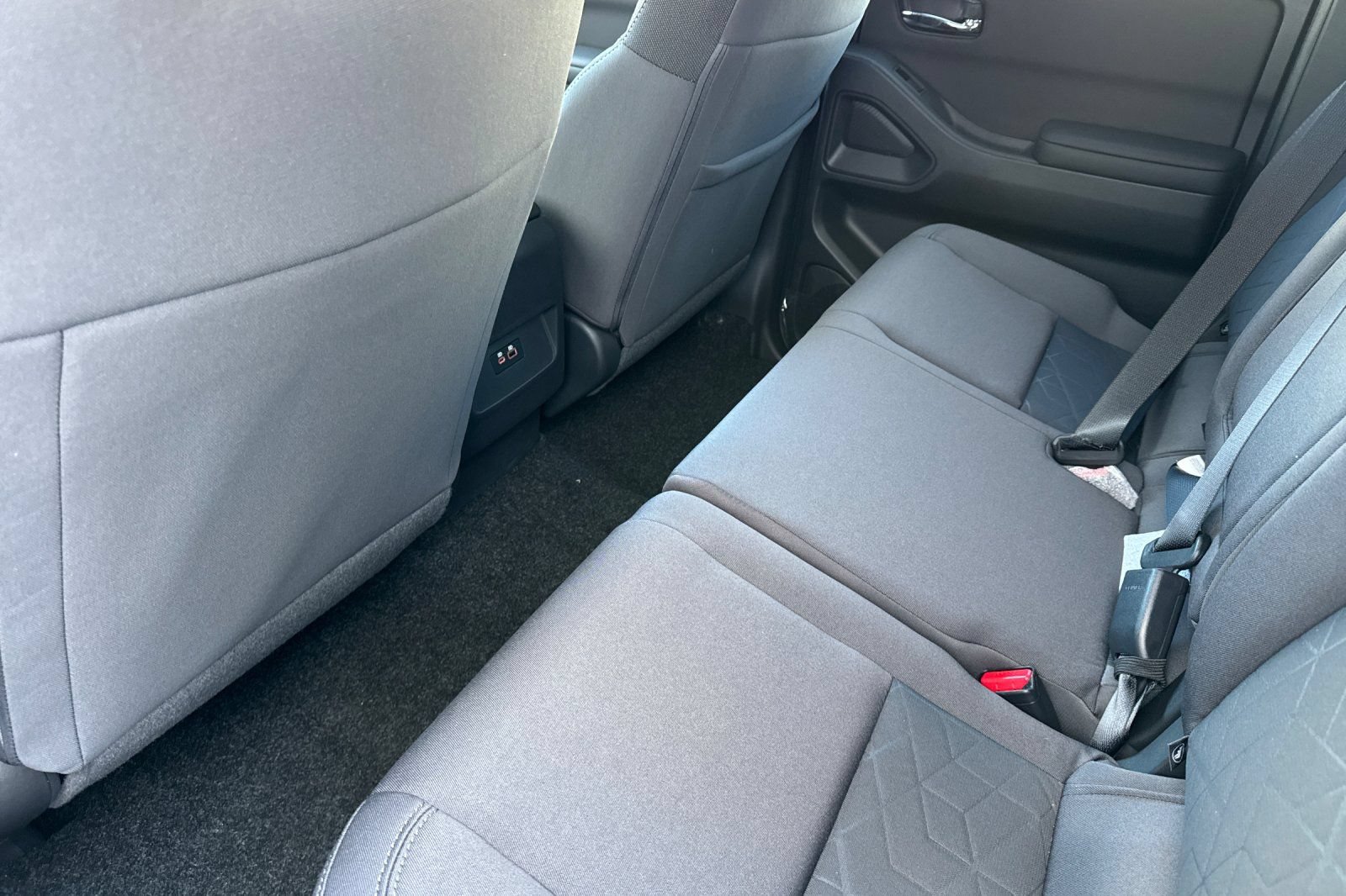 New 2026 Nissan Frontier SV w/ Tow Package RWD image 9