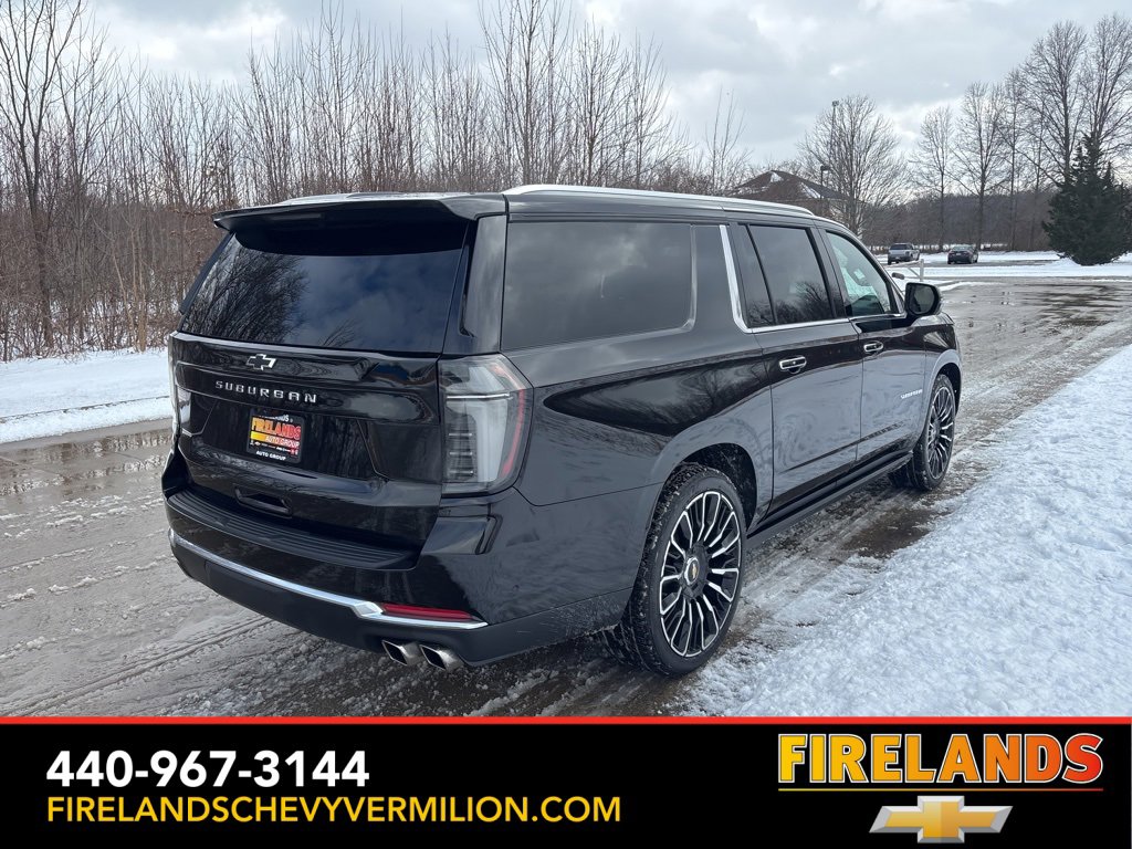 Used 2025 Chevrolet Suburban High Country image 9