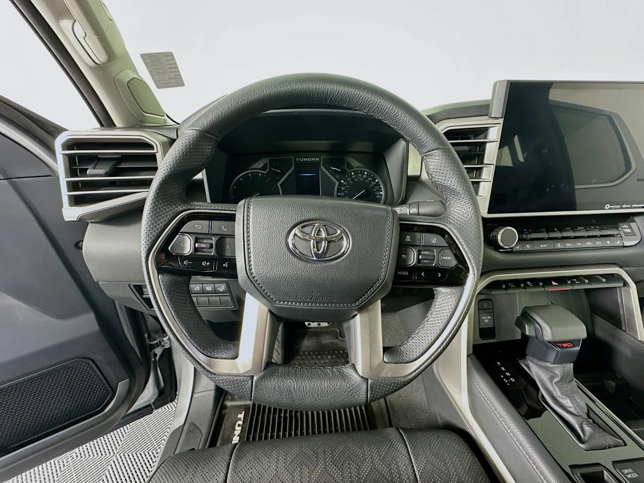 Used 2022 Toyota Tundra Limited image 33
