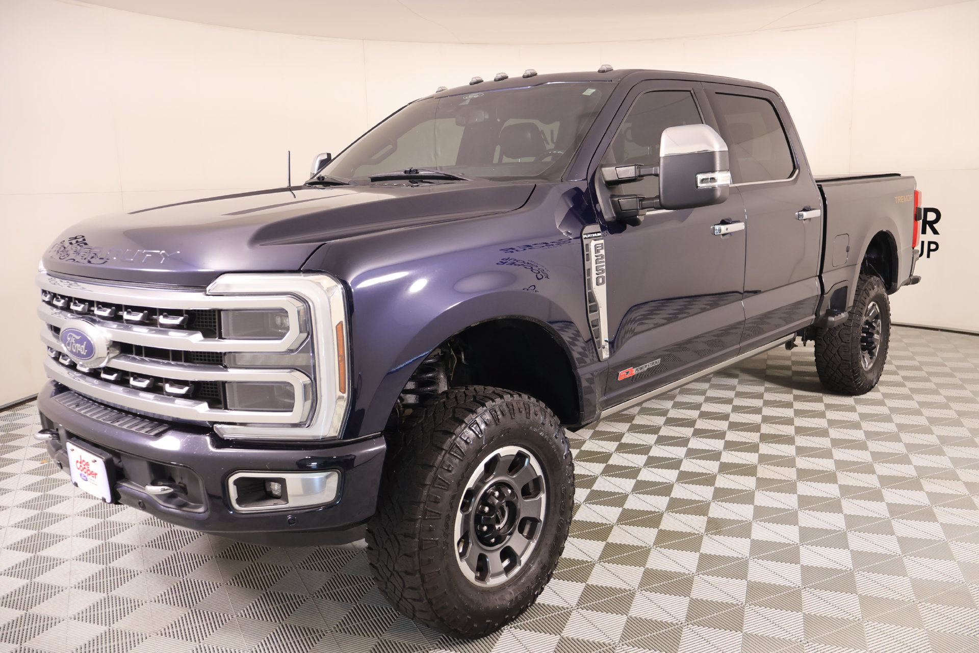 Used 2024 Ford F250 Platinum w/ Tremor Off-Road Package AWD/4WD image 11
