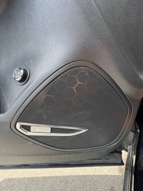 Used 2023 Buick Envision Avenir AWD/4WD image 12