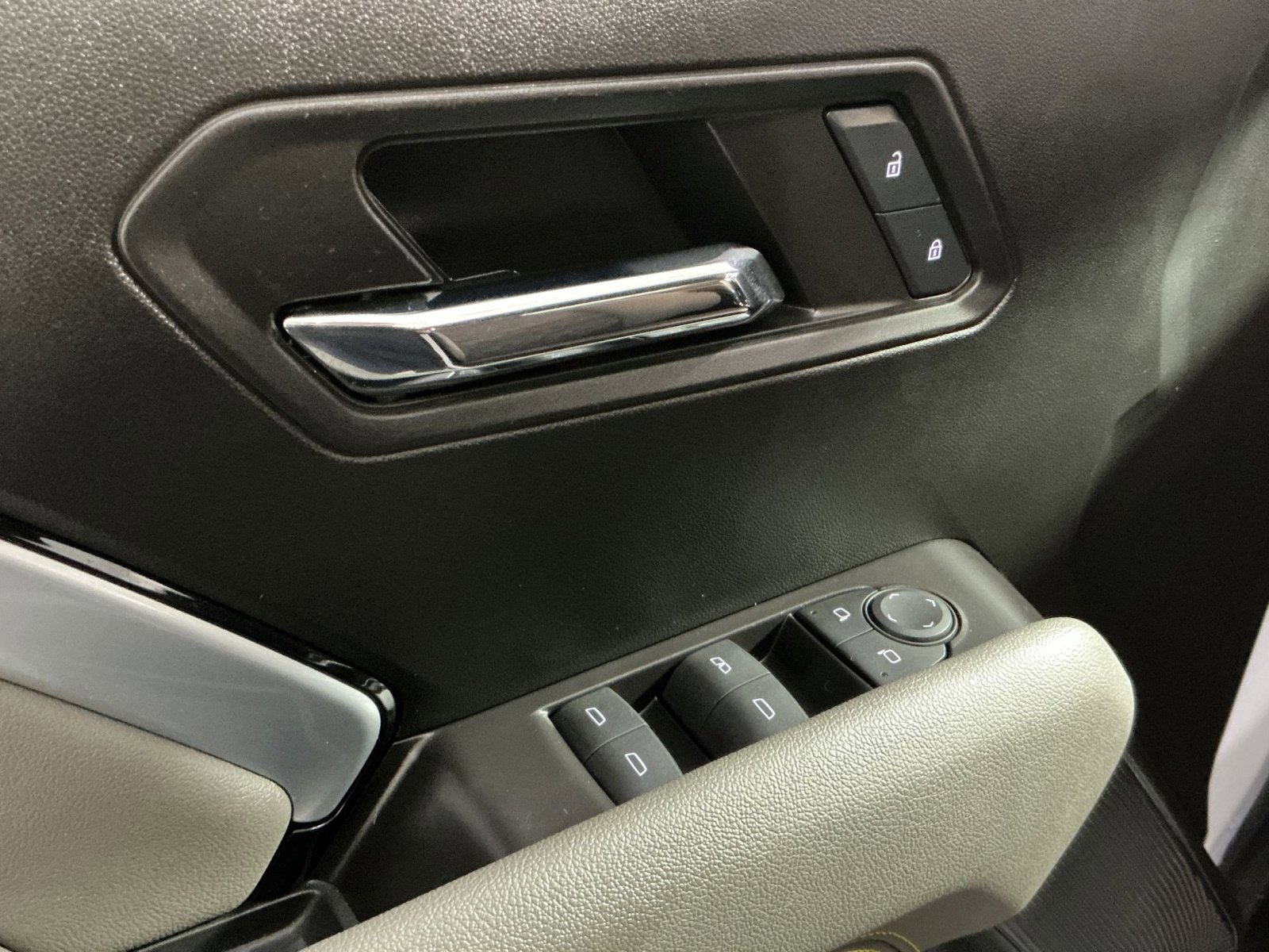 Used 2024 Chevrolet Colorado ZR2 image 23