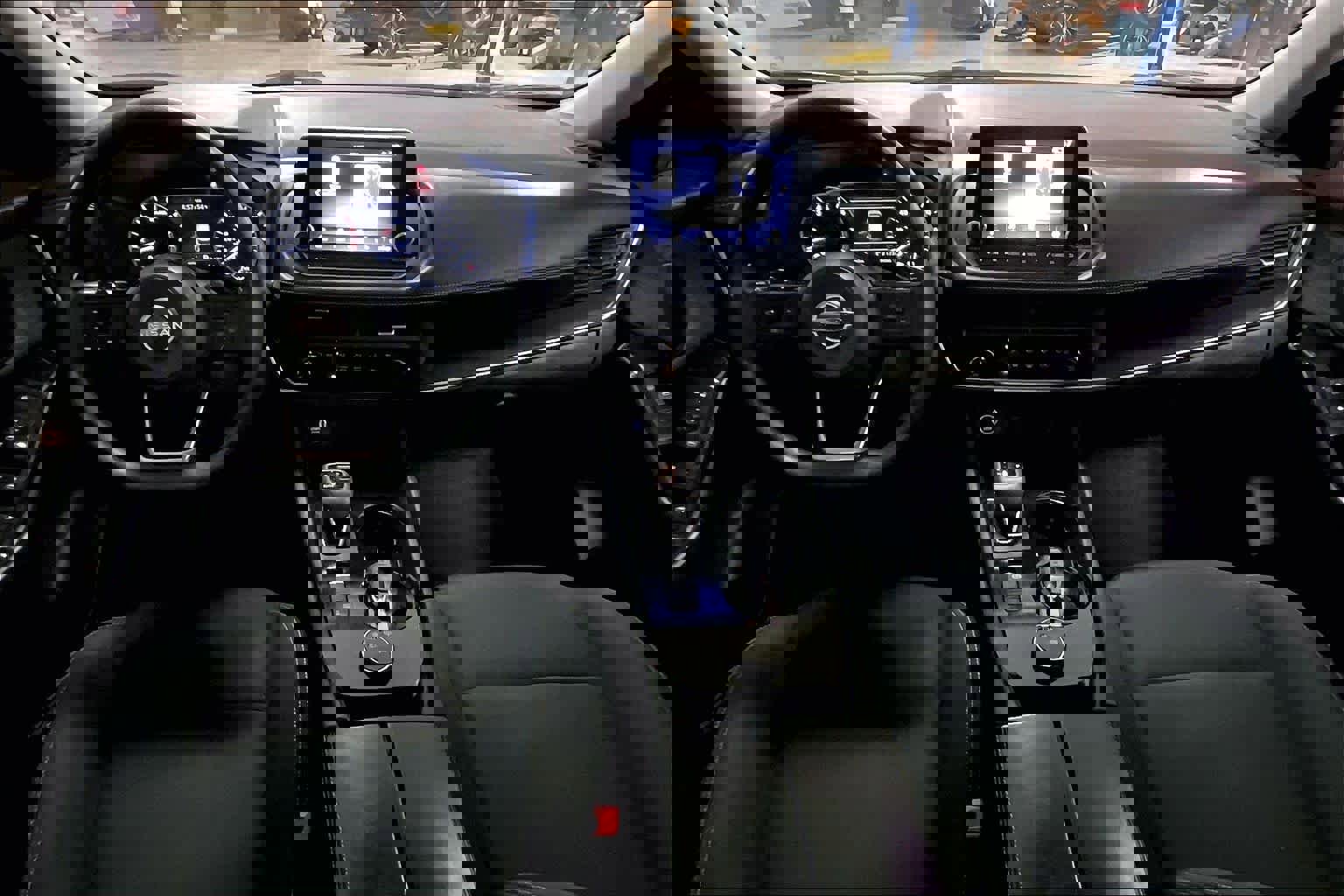 Used 2023 Nissan Rogue S image 15