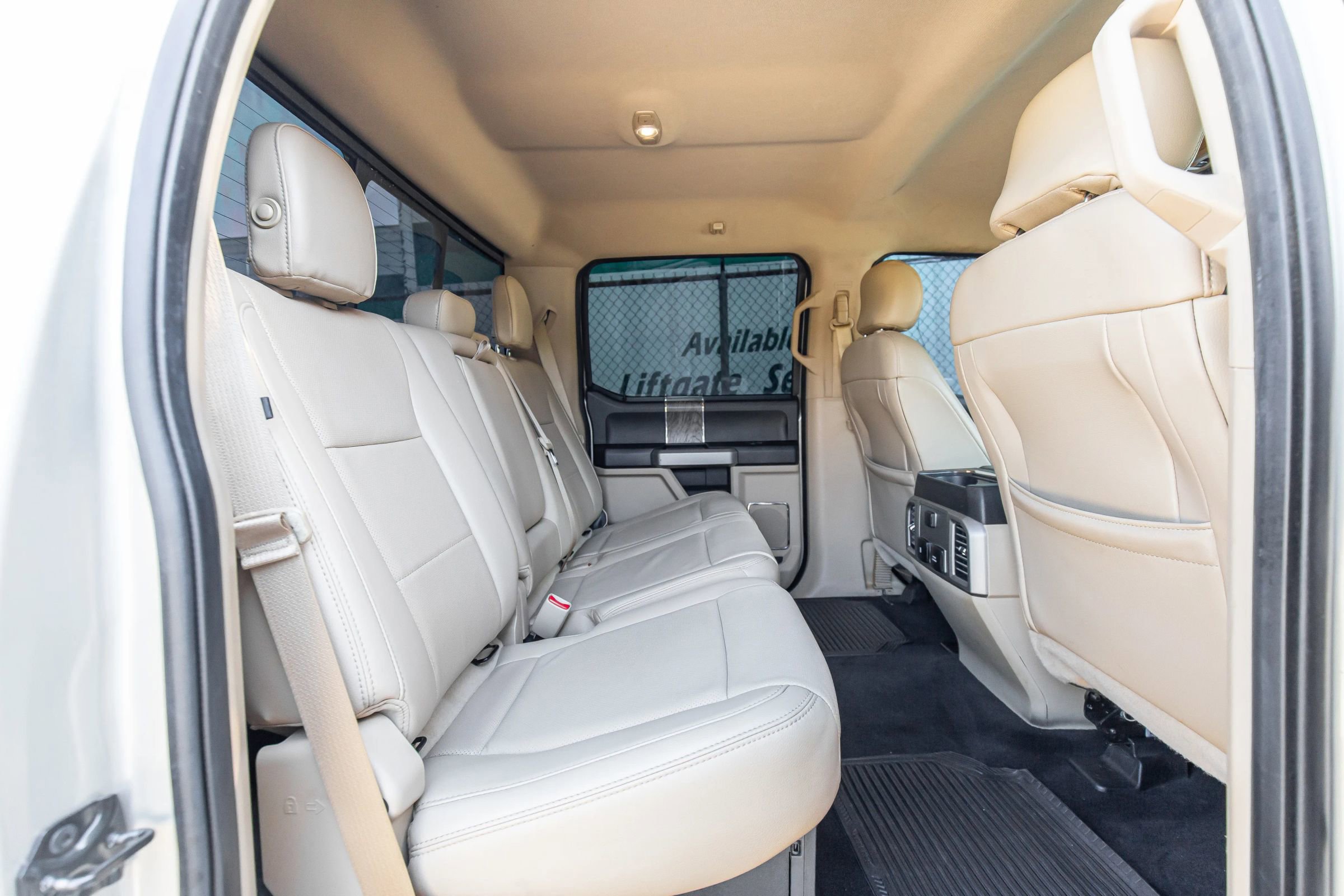 Used 2017 Ford F250 Lariat w/ Chrome Package image 26