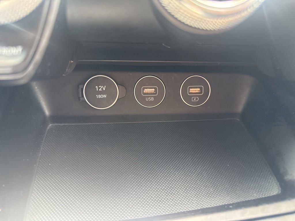 Used 2023 Genesis G70 3.3T AWD/4WD image 32