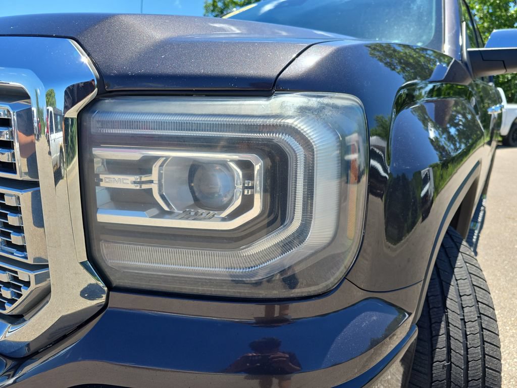 Used 2016 GMC Sierra 1500 Denali w/ Enhanced Driver Alert Package AWD/4WD image 35