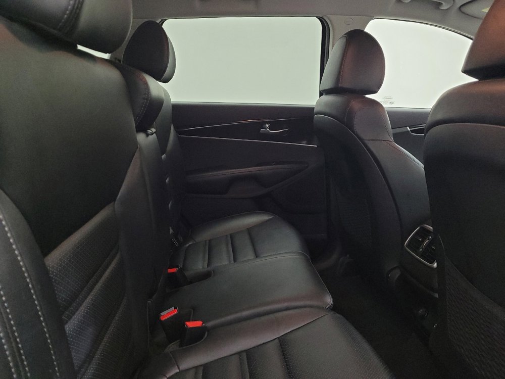 Used 2019 Kia Sorento EX FWD image 19