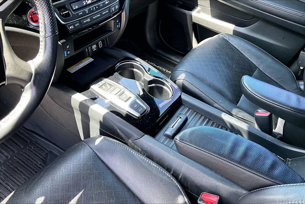Used 2023 Honda Passport Elite image 16