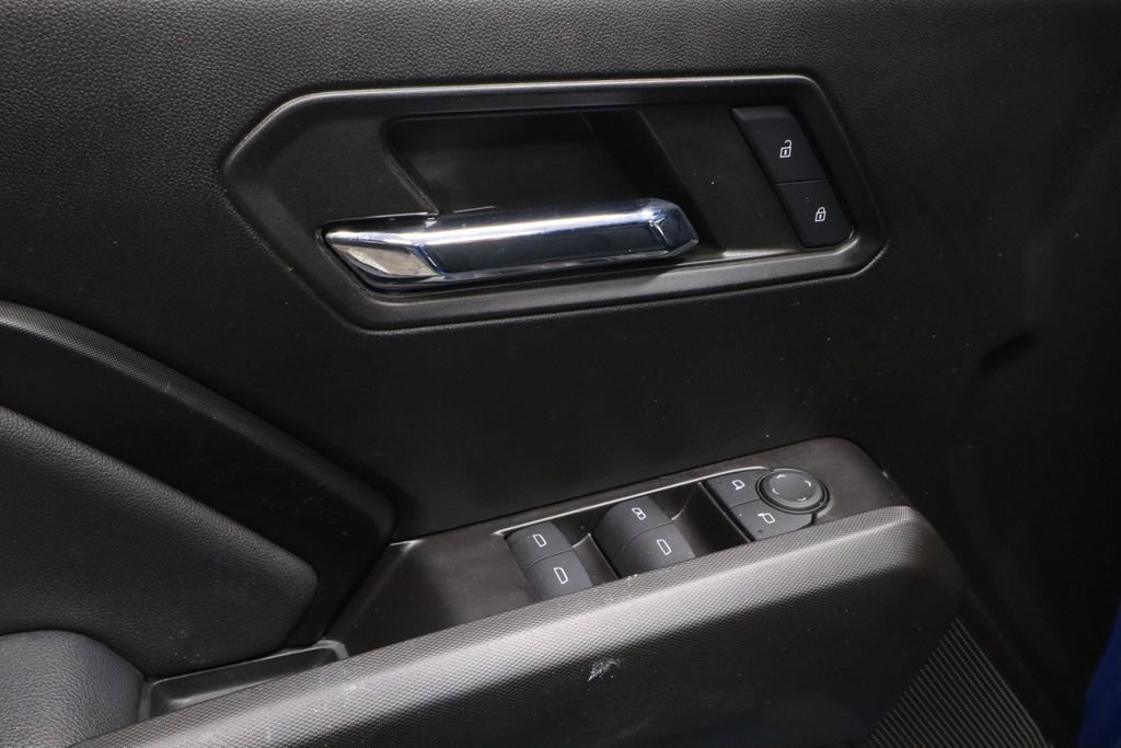 Used 2024 Chevrolet Colorado LT w/ LT Convenience Package III image 17