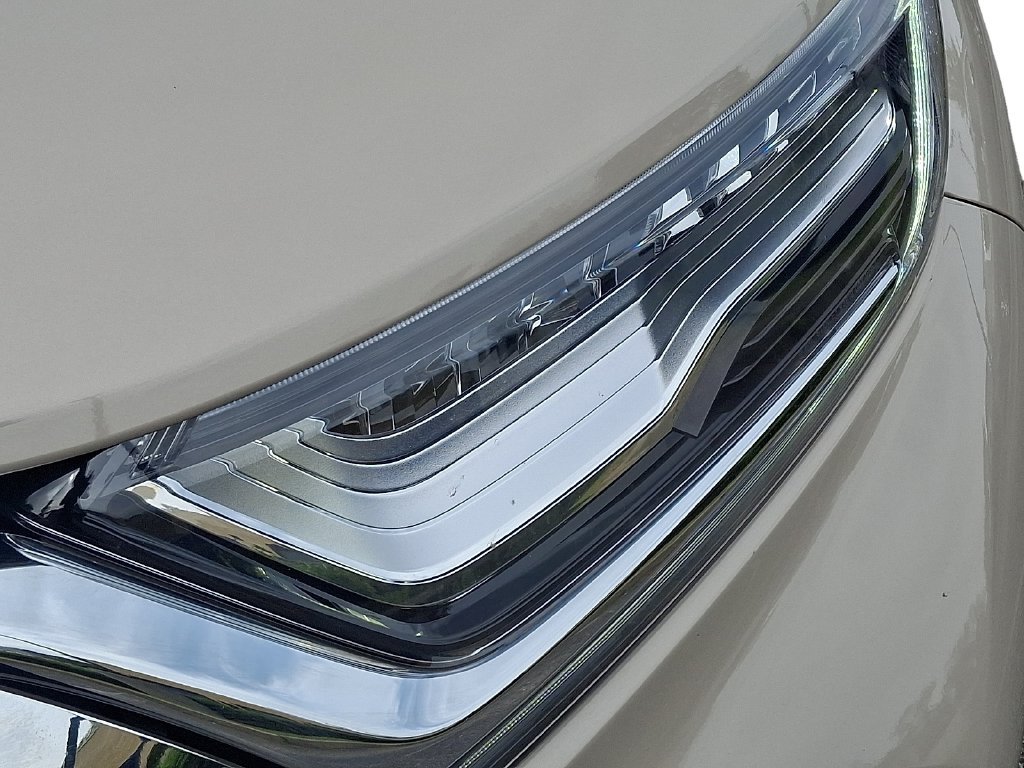 Used 2017 Honda CR-V Touring image 10