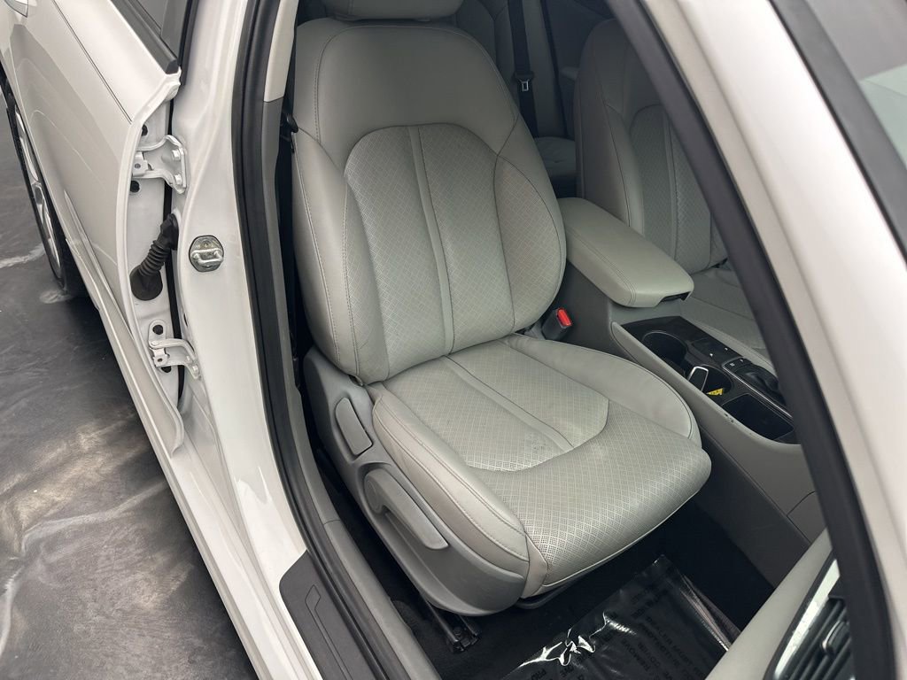Used 2017 Kia Optima EX image 8