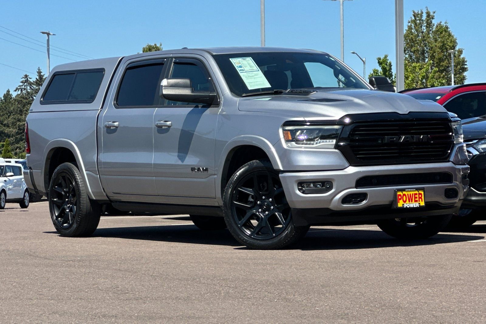 Used 2022 RAM 1500 Laramie AWD/4WD image 2