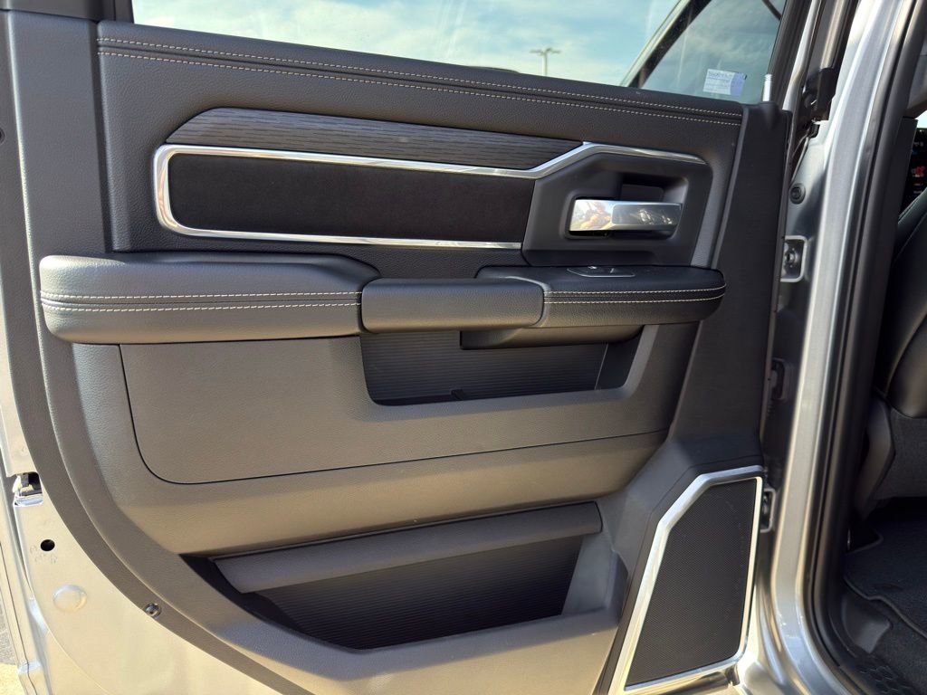 Used 2024 RAM 2500 Laramie w/ Night Edition AWD/4WD image 26