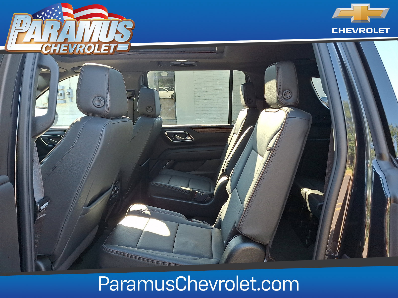 Used 2024 Chevrolet Suburban High Country AWD/4WD image 10