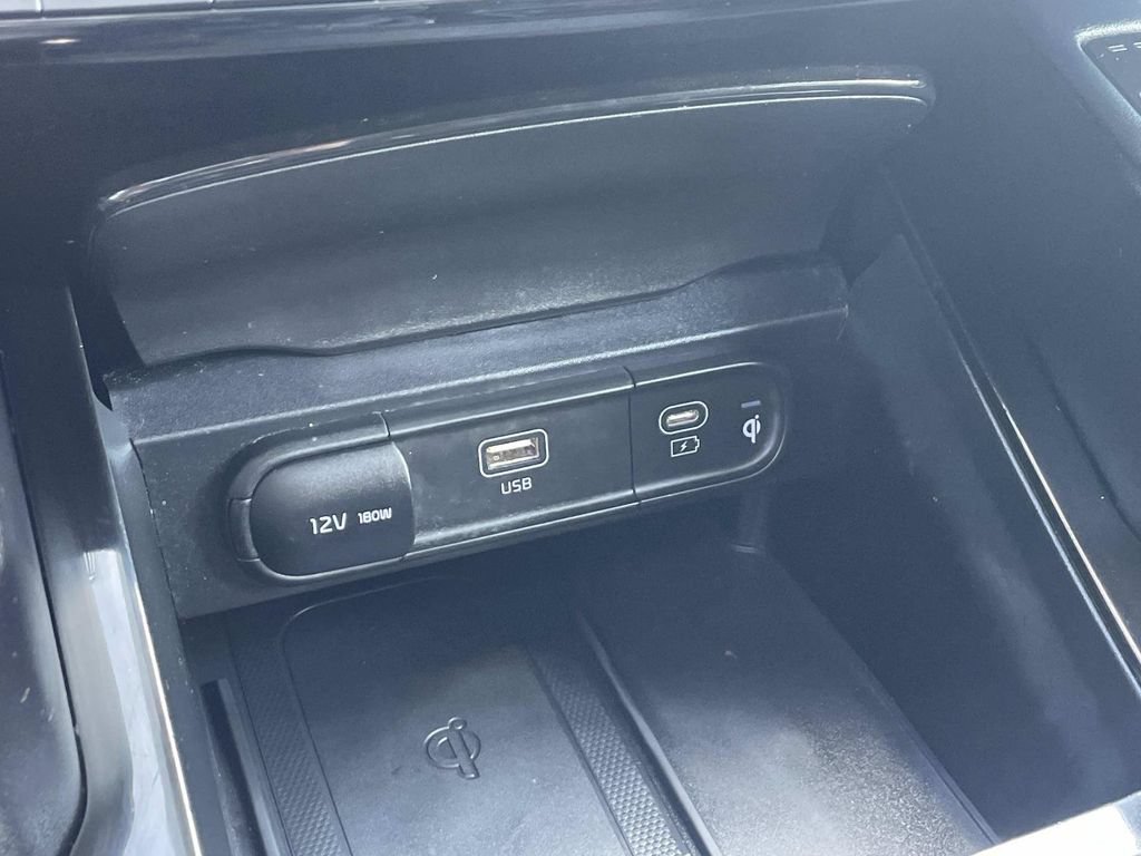 Used 2025 Kia Telluride EX w/ EX Captain's Chair Package FWD image 41