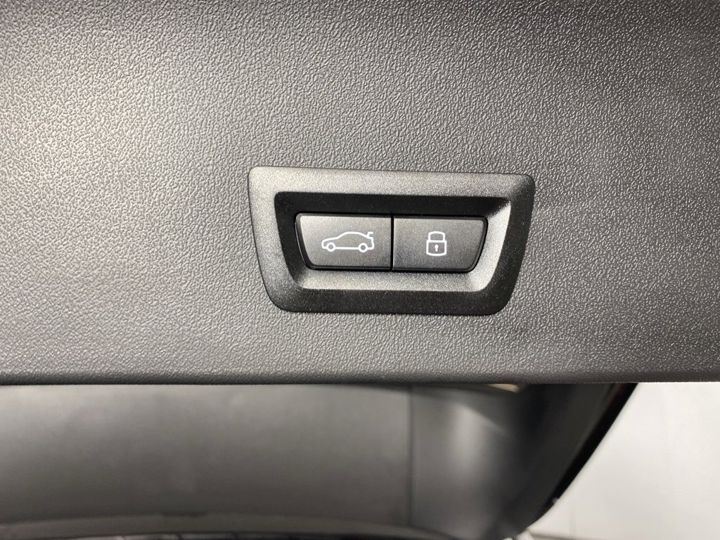 Used 2025 BMW X3 xDrive30i w/ Premium Package image 23