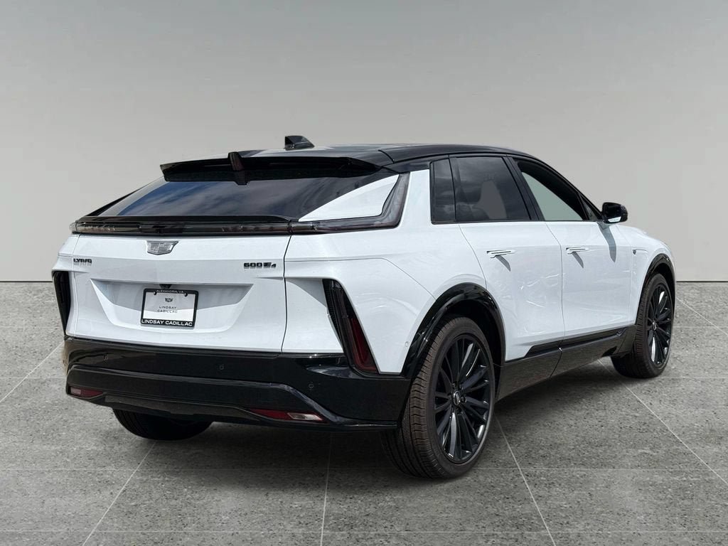 New 2026 Cadillac Lyriq Signature Sport w/ LPO, ONYX Package AWD/4WD image 9