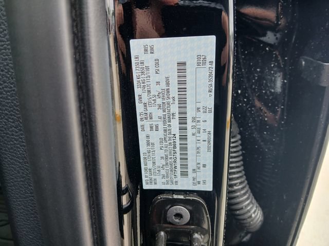 Used 2025 Ford F150 Raptor AWD/4WD image 12