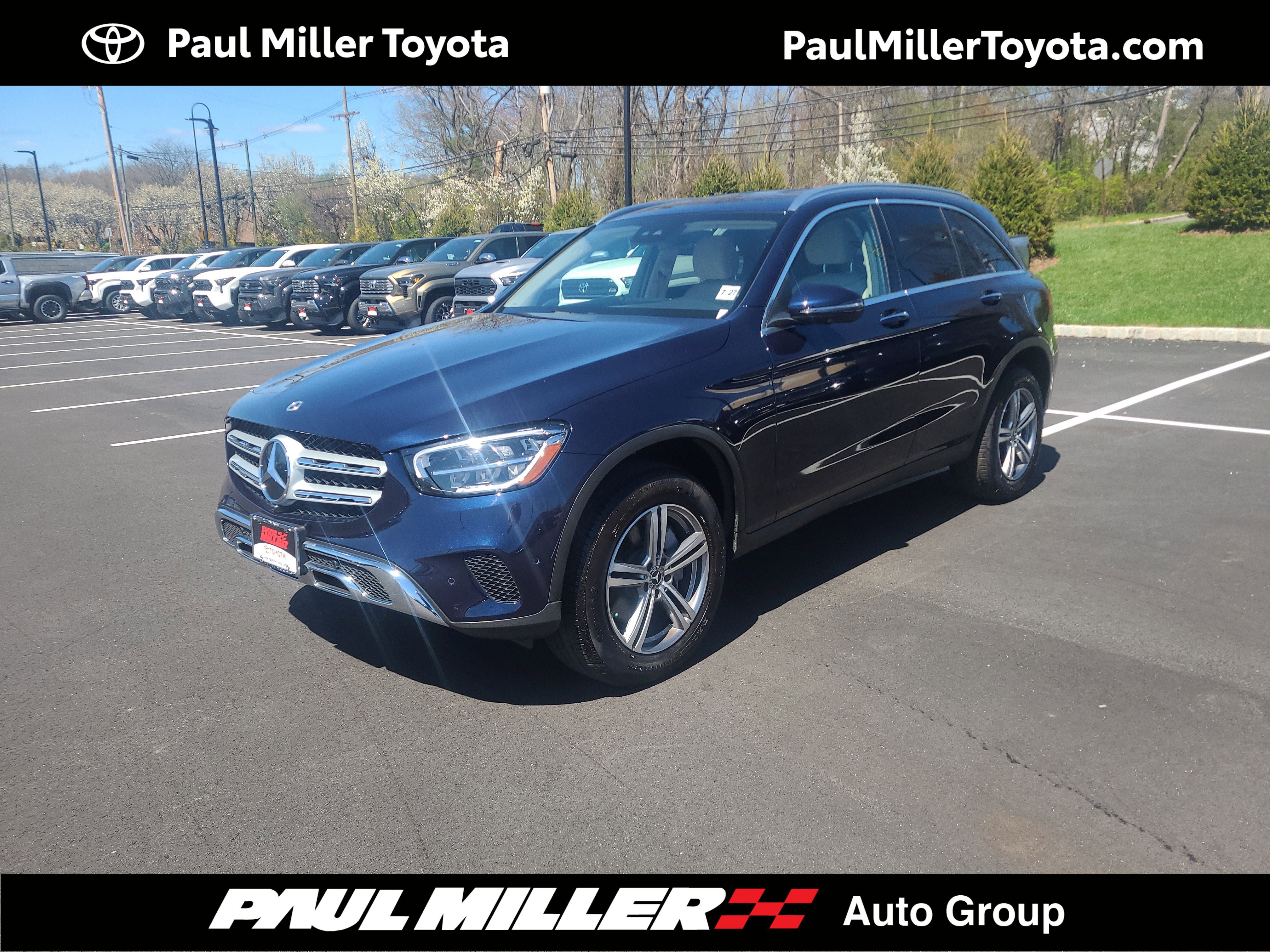 Used 2022 Mercedes-Benz GLC 300 4MATIC image 1