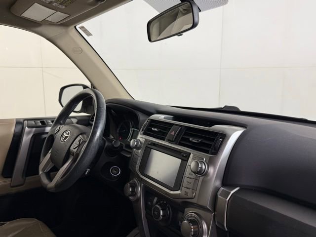 Used 2016 Toyota 4Runner SR5 image 32