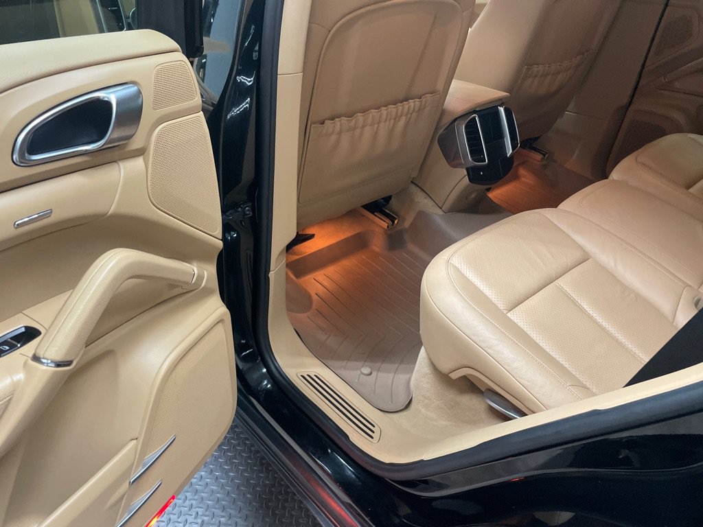Used 2012 Porsche Cayenne AWD/4WD image 30