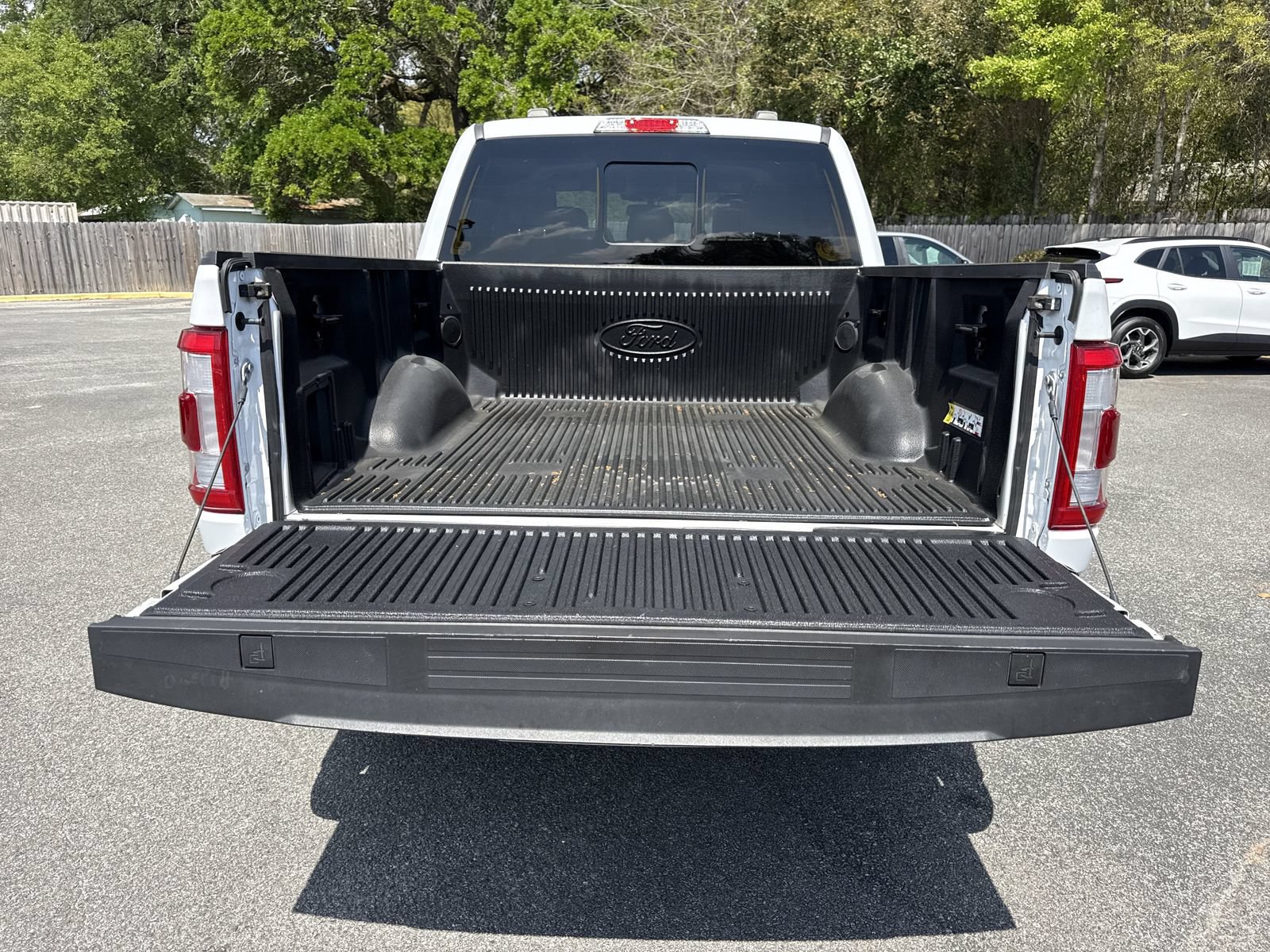 Used 2022 Ford F150 Lariat AWD/4WD image 35