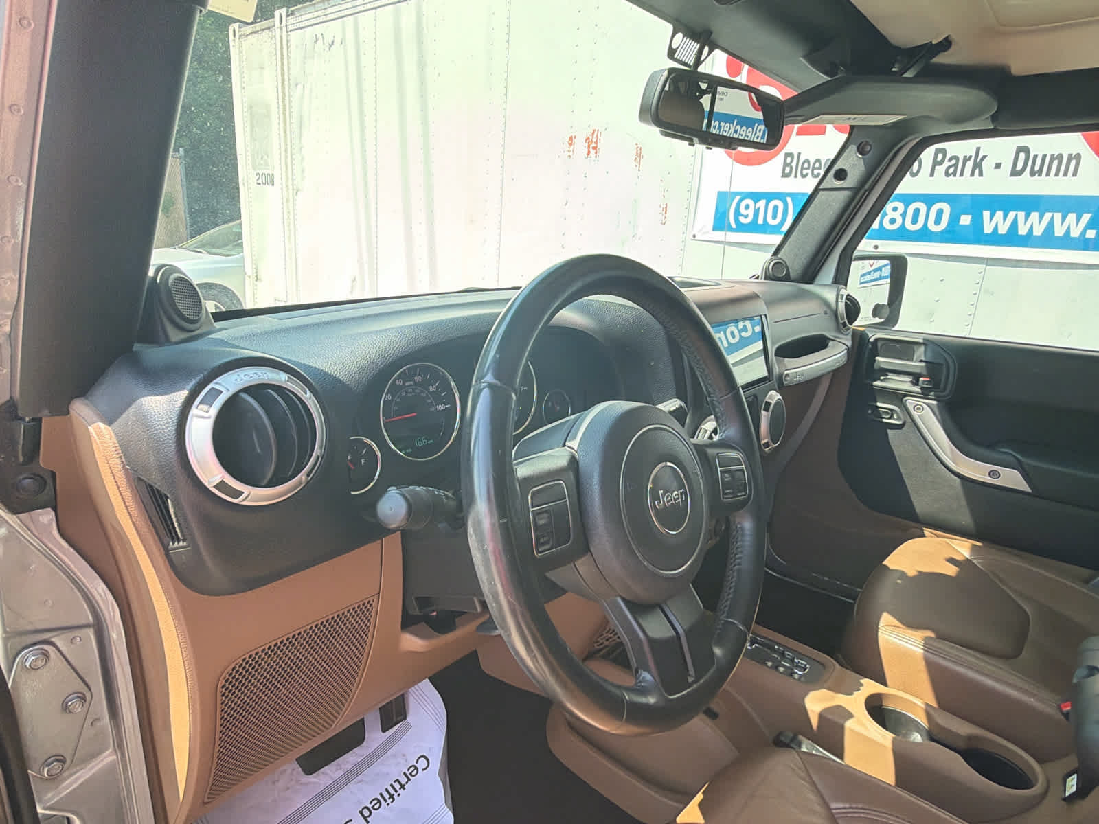 Used 2013 Jeep Wrangler Unlimited Sahara AWD/4WD image 20