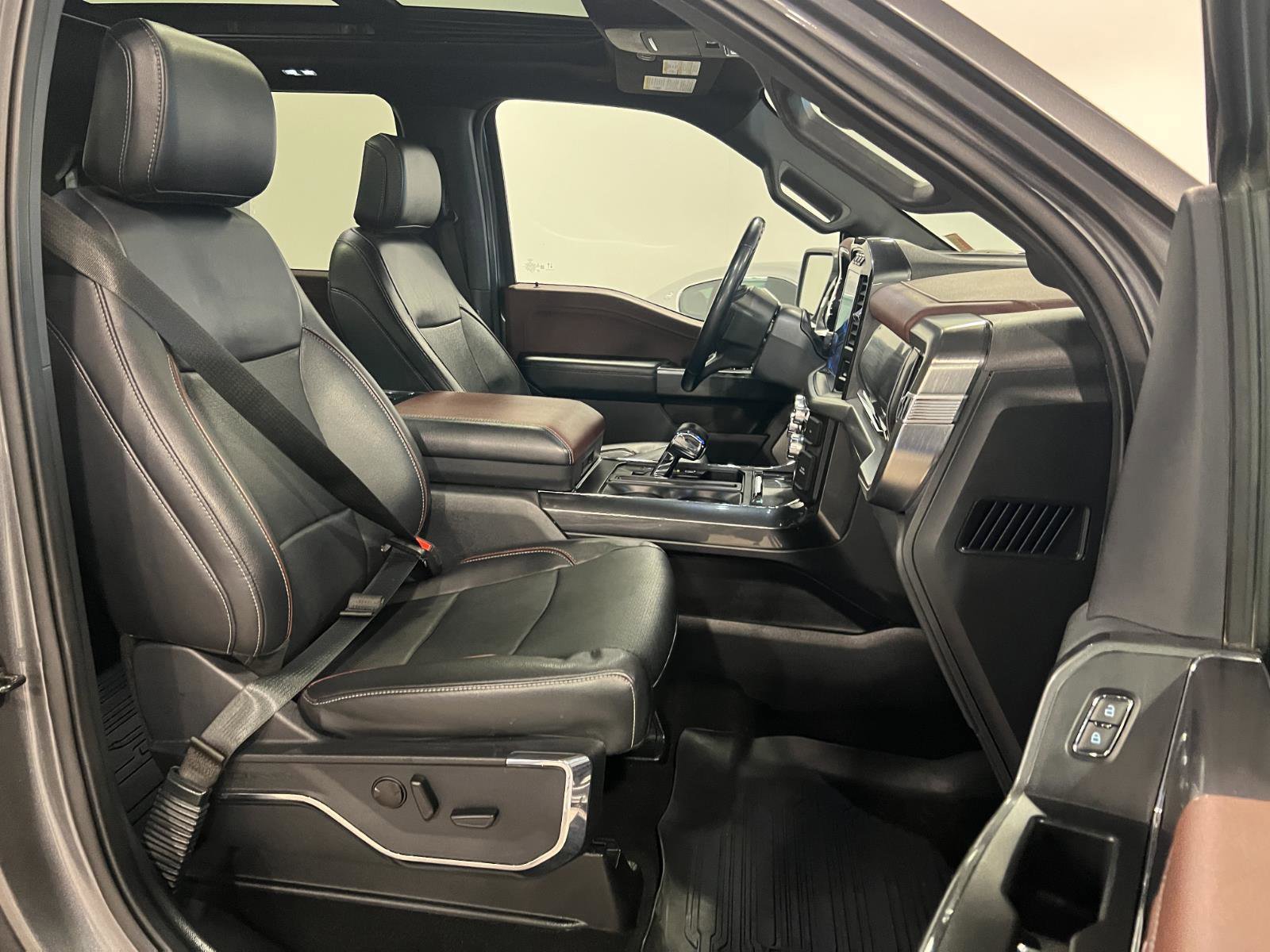 Used 2022 Ford F150 Lariat image 38