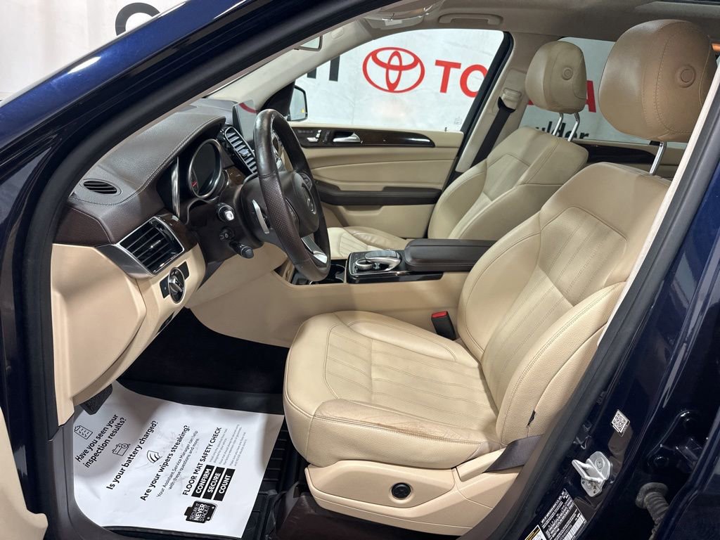 Used 2017 Mercedes-Benz GLS 450 4MATIC image 24