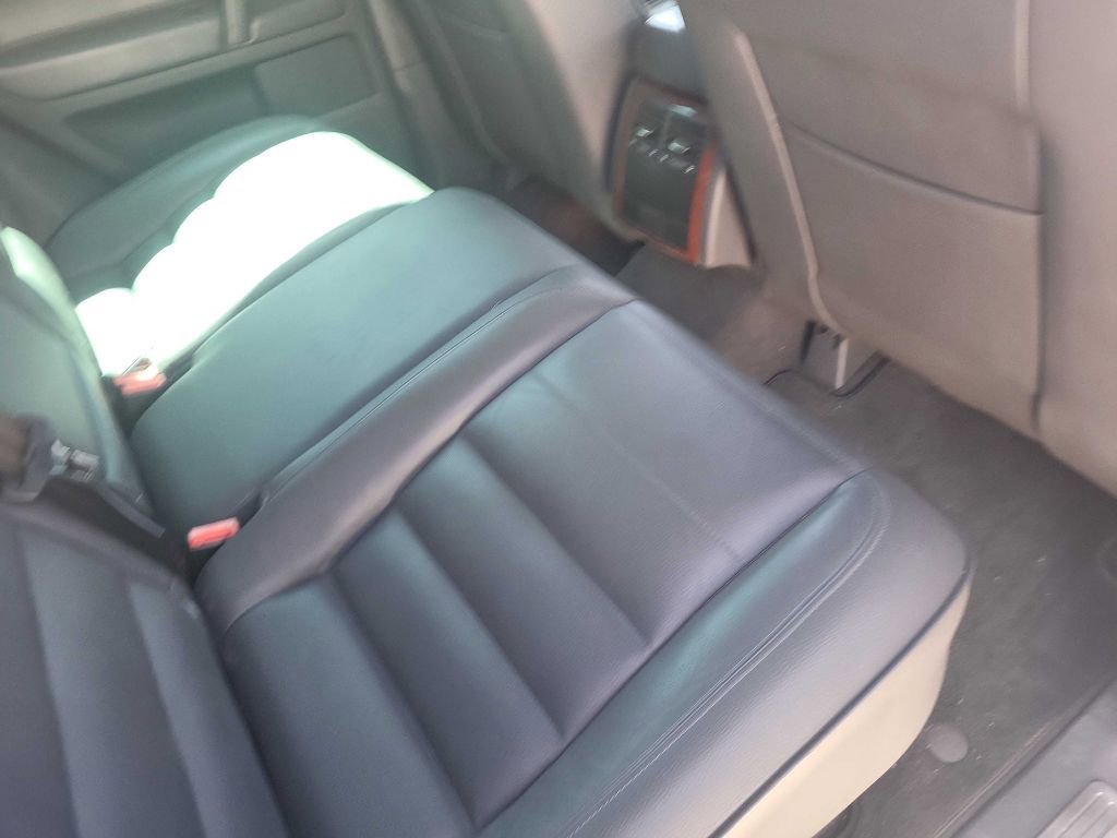 Used 2007 Volkswagen Touareg V6 AWD/4WD image 16