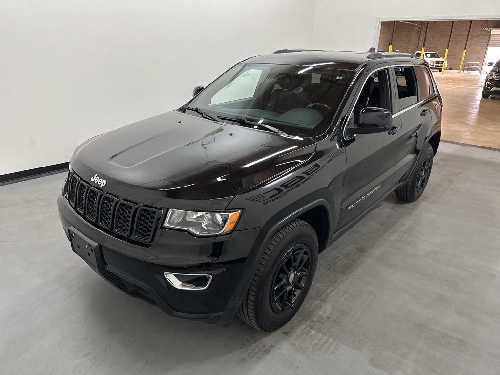 Used 2020 Jeep Grand Cherokee Laredo AWD/4WD image 21