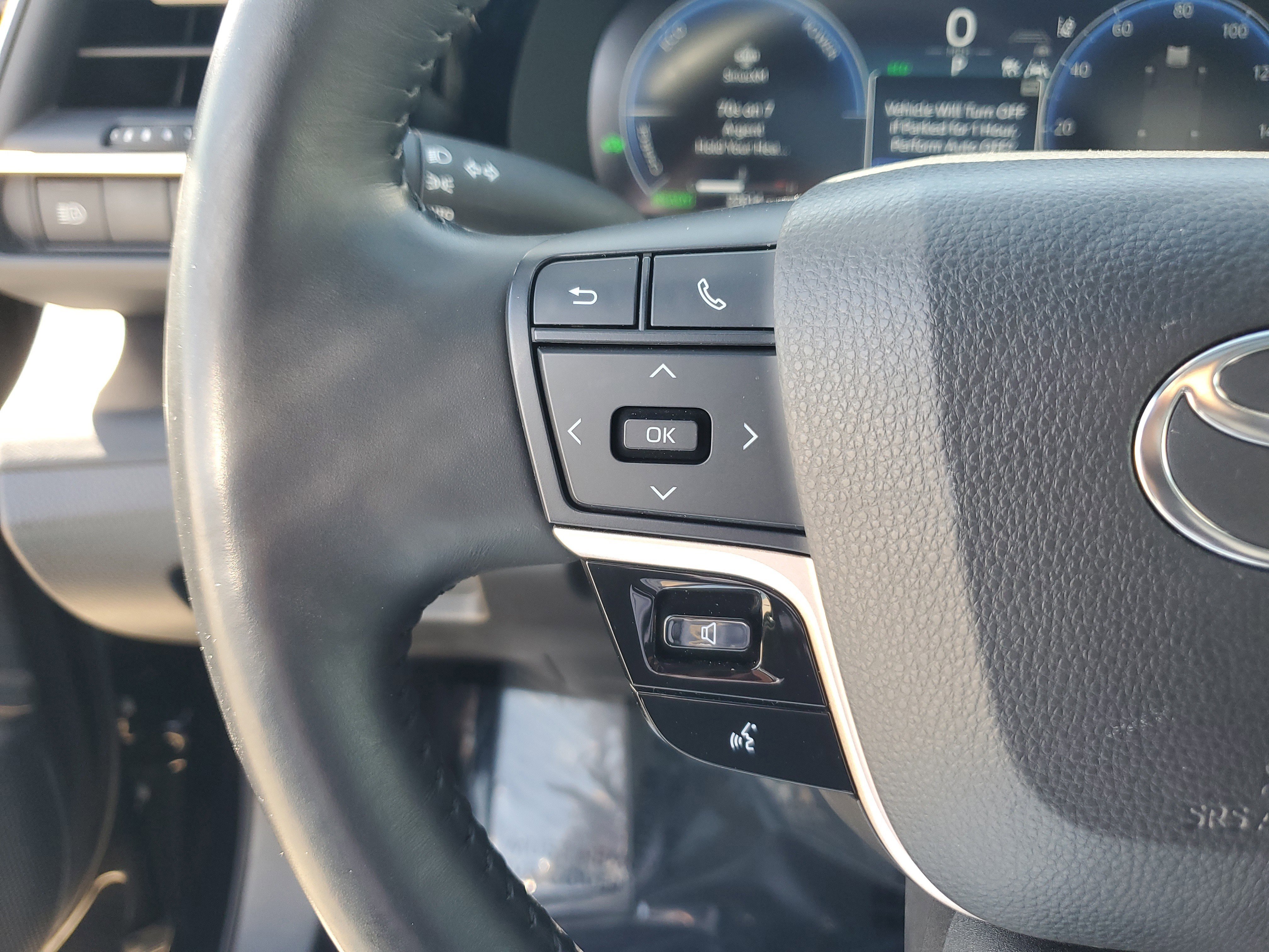 Used 2023 Toyota Crown Limited image 20