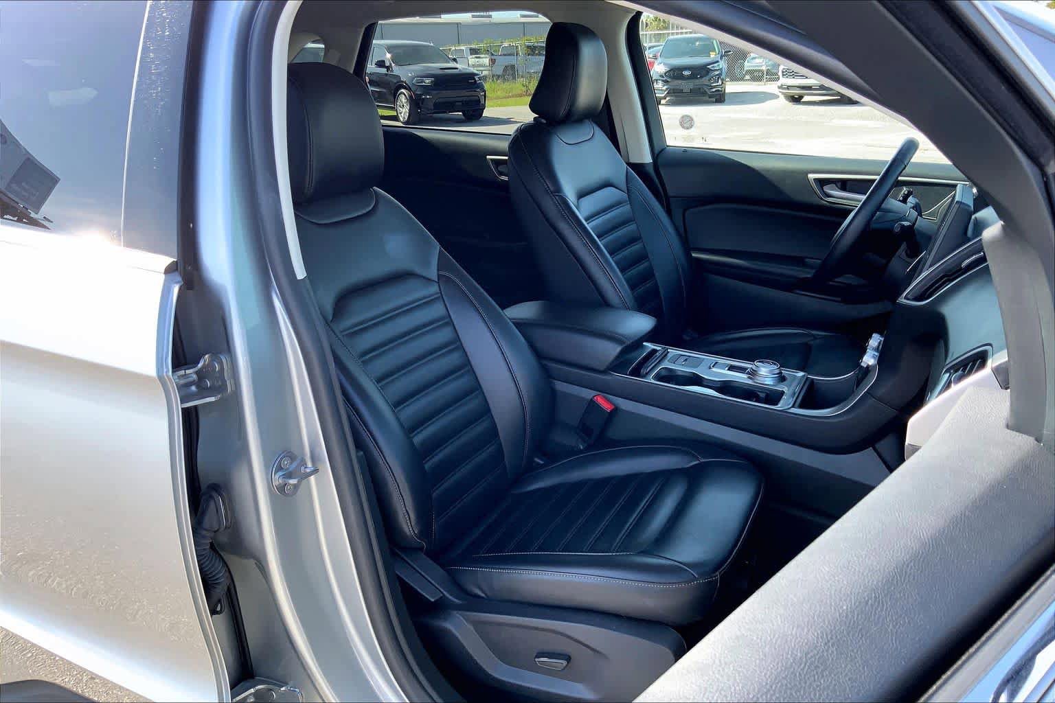 Certified 2024 Ford Edge SEL AWD/4WD image 9