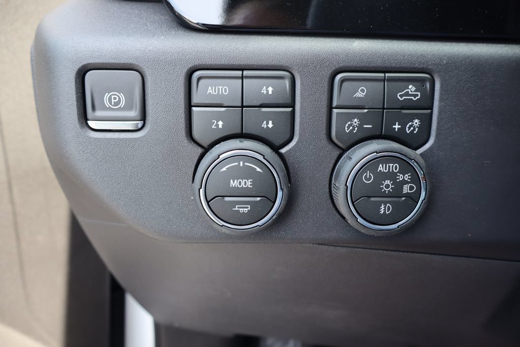 New 2026 Chevrolet Silverado 1500 LT Trail Boss w/ LT Trail Boss Premium Package AWD/4WD image 16