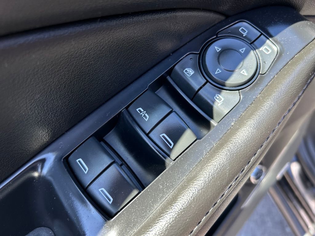 Used 2021 Buick Enclave Avenir w/ Avenir Technology Package FWD image 26