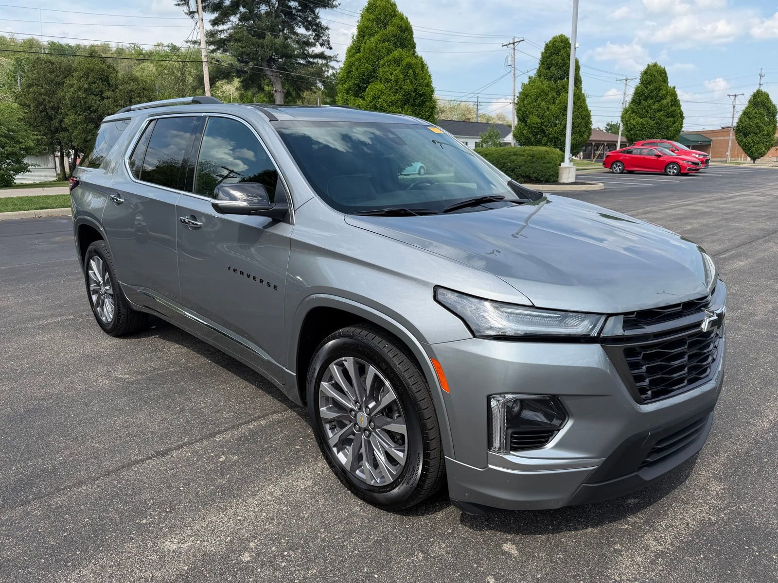 Used 2023 Chevrolet Traverse Premier w/ LPO, Floor Liner Package AWD/4WD image 9
