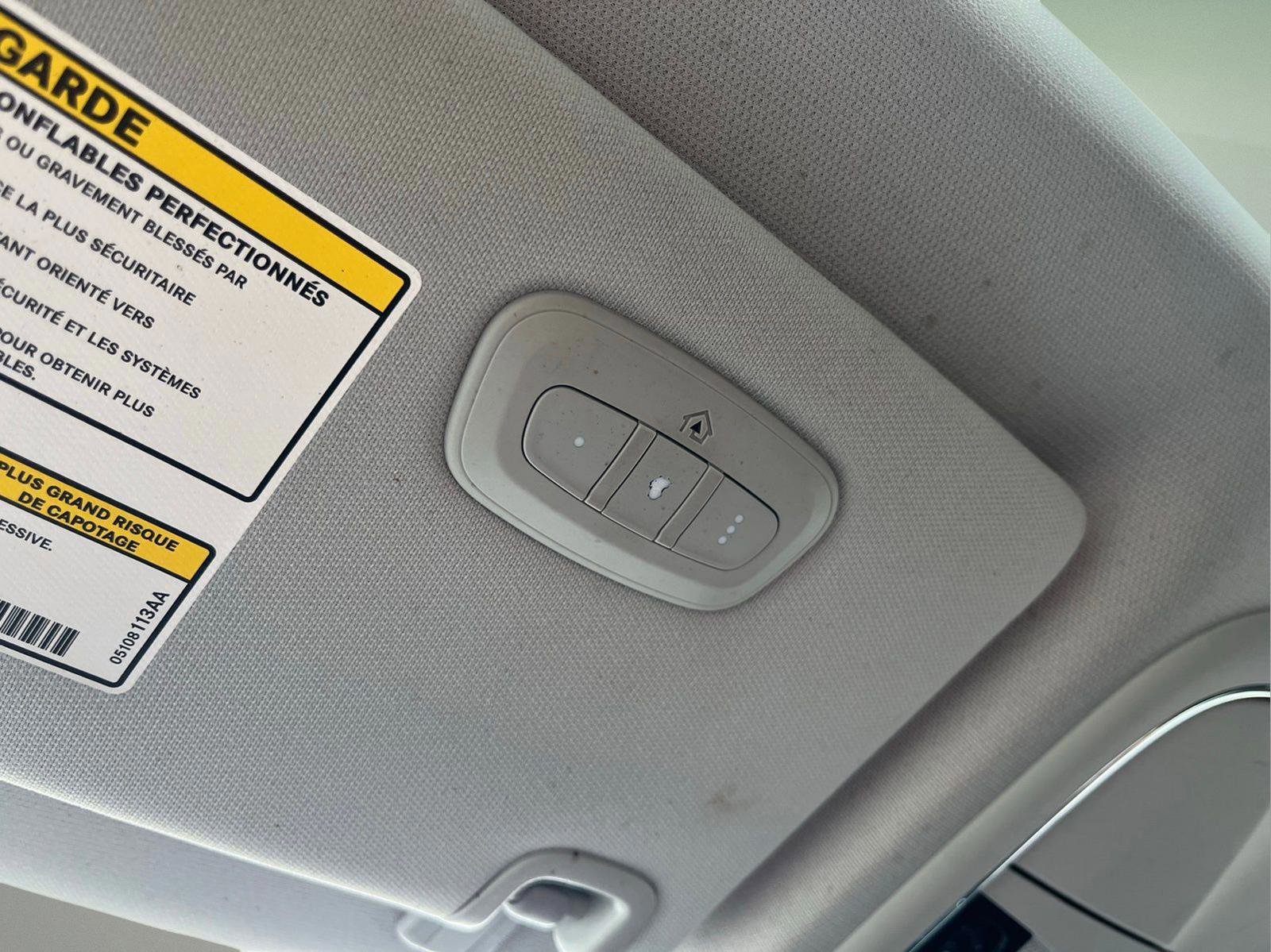 Used 2019 Jeep Cherokee Trailhawk image 25