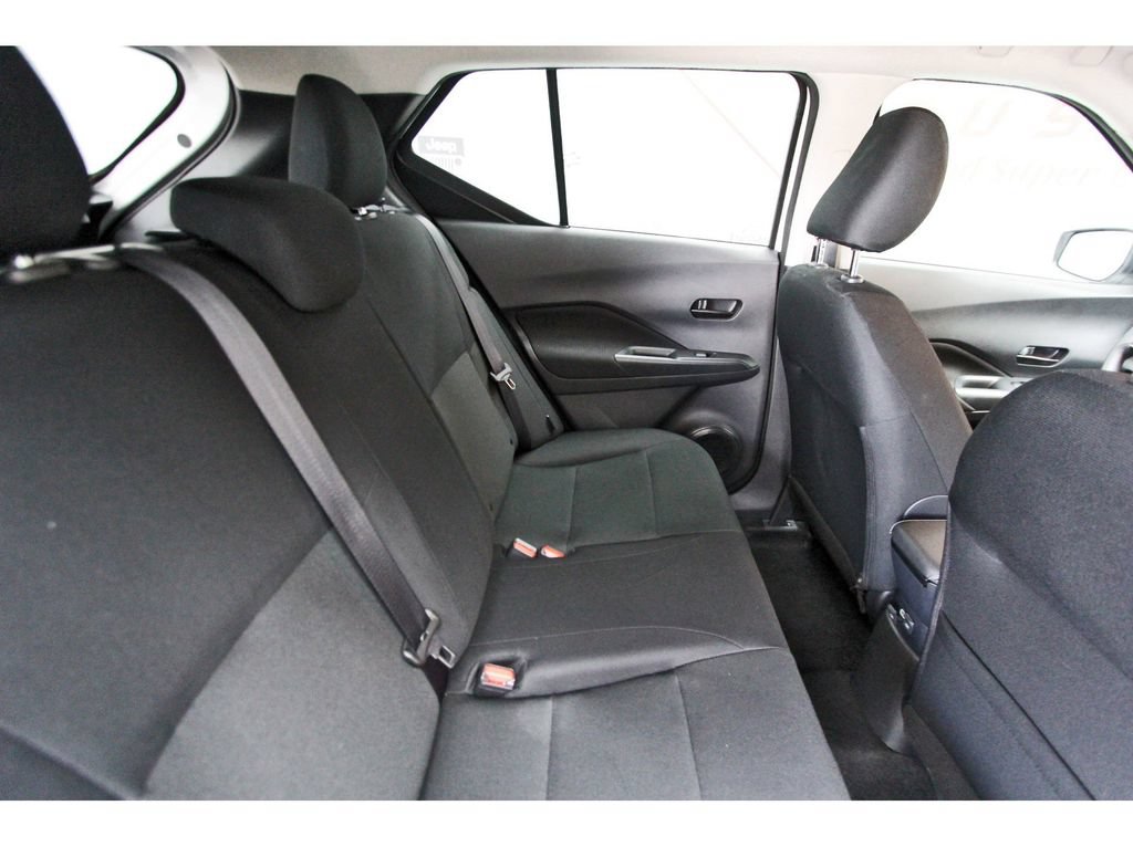 Certified 2025 Nissan Kicks Play S FWD image 10