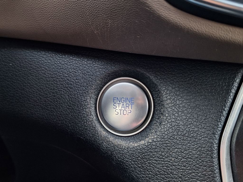 Used 2020 Hyundai Santa Fe SEL image 26