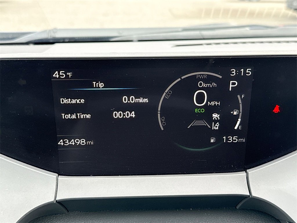 Used 2024 Toyota Prius LE image 10