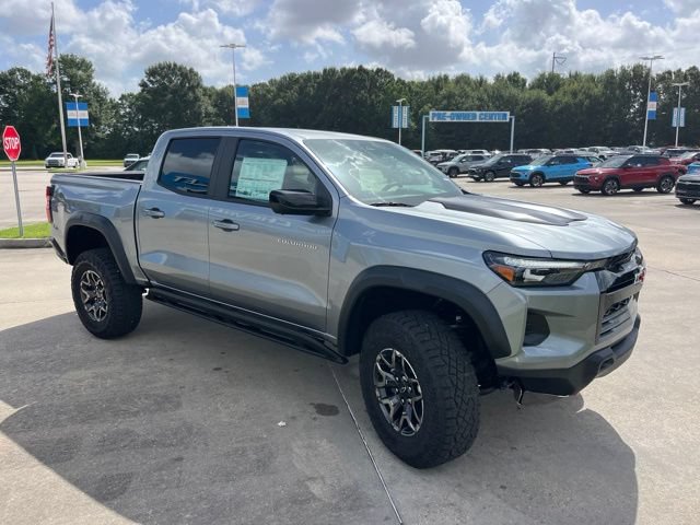 New 2026 Chevrolet Colorado ZR2 w/ Technology Package AWD/4WD image 12