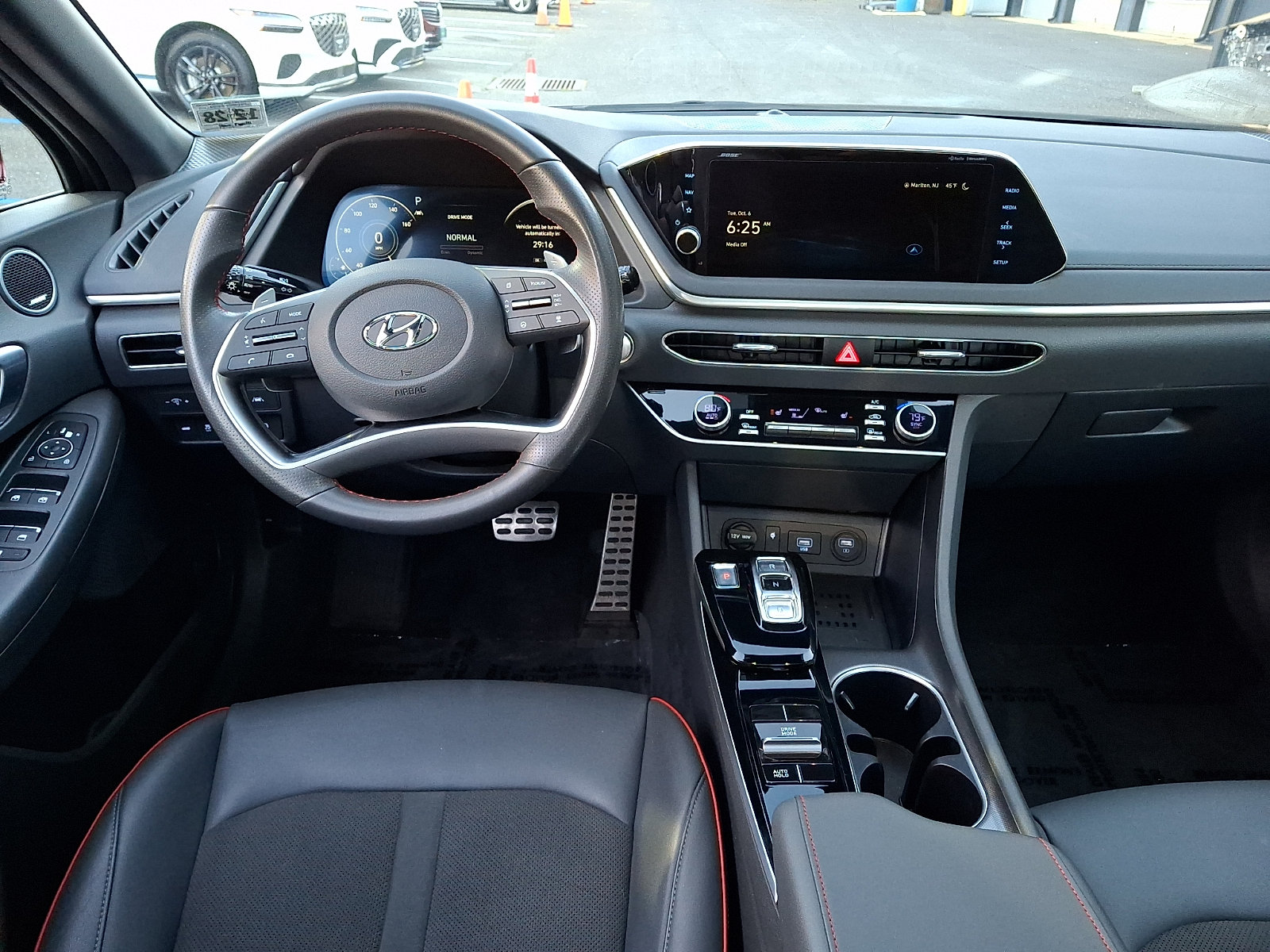 Certified 2023 Hyundai Sonata SEL Plus w/ Preferred Accessory Package FWD image 12