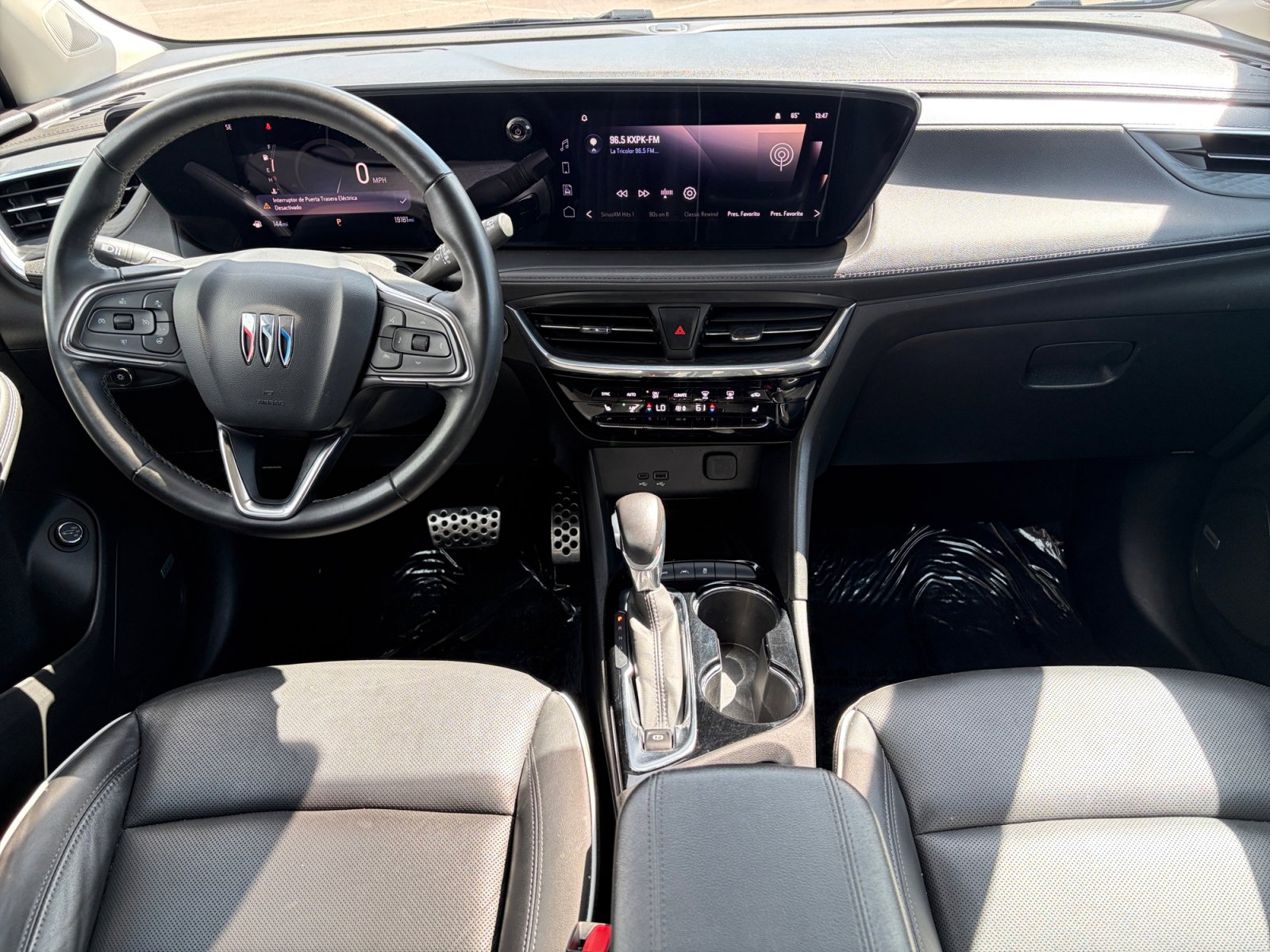 Used 2024 Buick Encore GX Avenir w/ Avenir Technology Package image 18